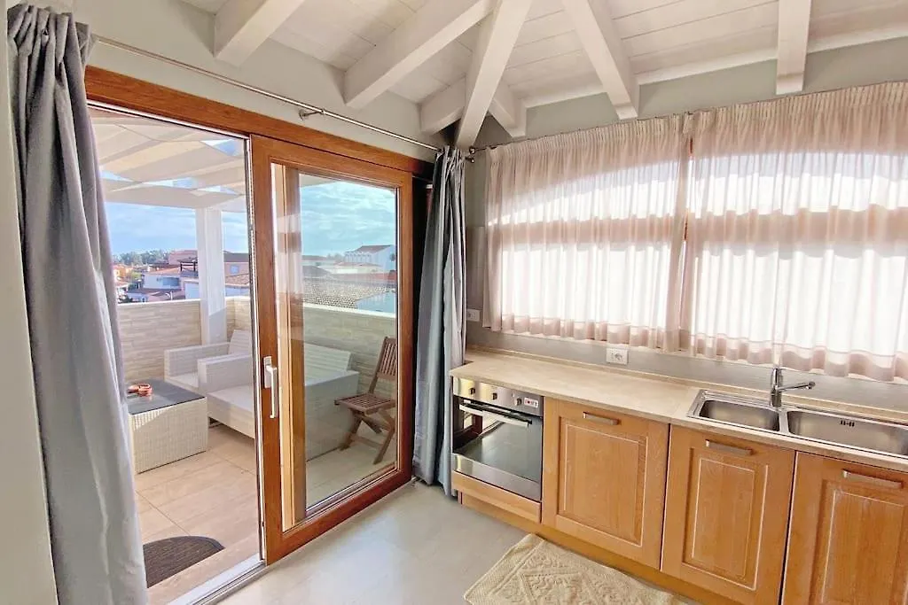 H41 Attico Moderno Vista Mare In Centro Storico 부도니